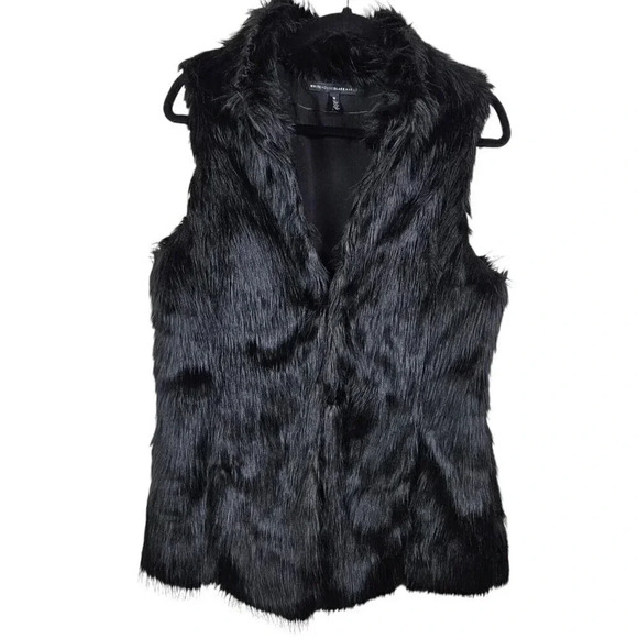 White House Black Market Black Faux Fur Sleeveless Vest Size Medium Hook Closure - Picture 1 of 11